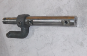Ось лопасти в сборе левая TSS DRD1600L/Cylindrical pin + Hex nut (L), №77+78 (CNMG30077/2060402078+CNMG30076/4090100142)