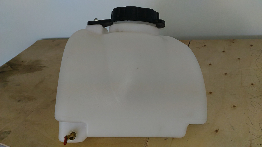 Бак для воды RH350/Water tank assembly