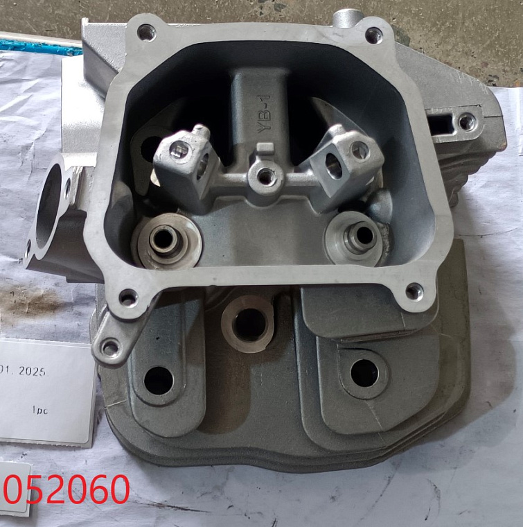 Головка блока цилиндра SGG 7000(..)-7500(..),KP460E / Cylinder head KP460E (12100)
