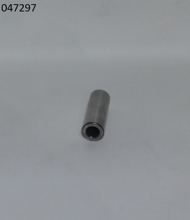 Палец поршневой SDG 11000(..),CD2V88F Sh / Piston pin 188F 23*67mm (Mat.code-2176, Poz.4)