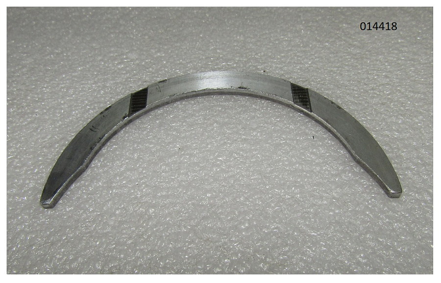 Полукольцо упорного подшипника коленчатого вала верхнее TDY 19 4L /Crankshaft thrust bearing, upper