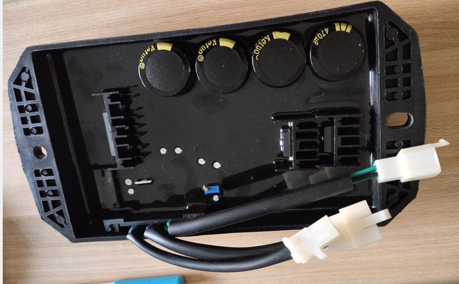 Регулятор напряжения SGG 10000EH3(EH3A),12000EH3(EH3A) (400v,10 контактов) / AVR 400v (31140-BQ640-0001)